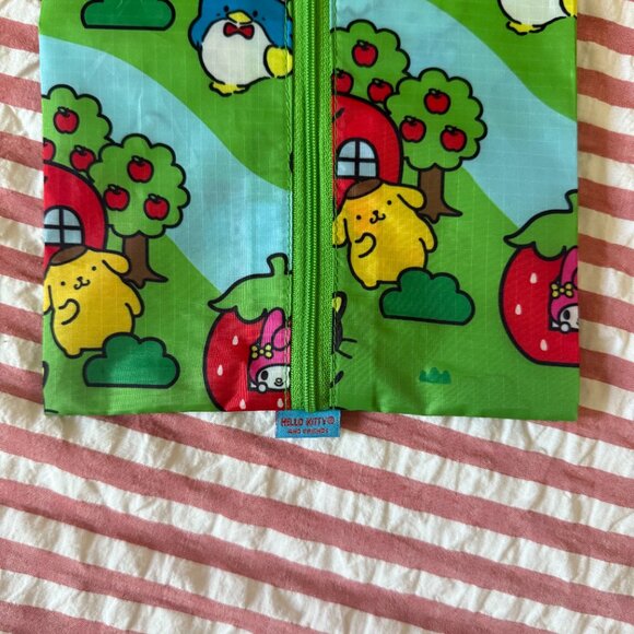 EUC Baggu | 3D Zip | Hello Kitty & Friends | Large Pouch Only - Picture 3 of 5